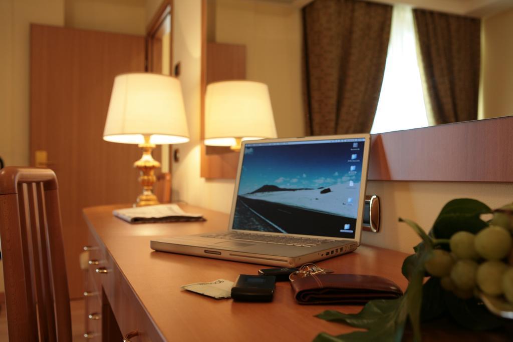 קיאנצ'נו טרמה Hotel Villa Luca חדר תמונה