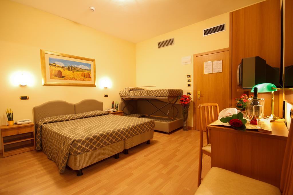 קיאנצ'נו טרמה Hotel Villa Luca מראה חיצוני תמונה