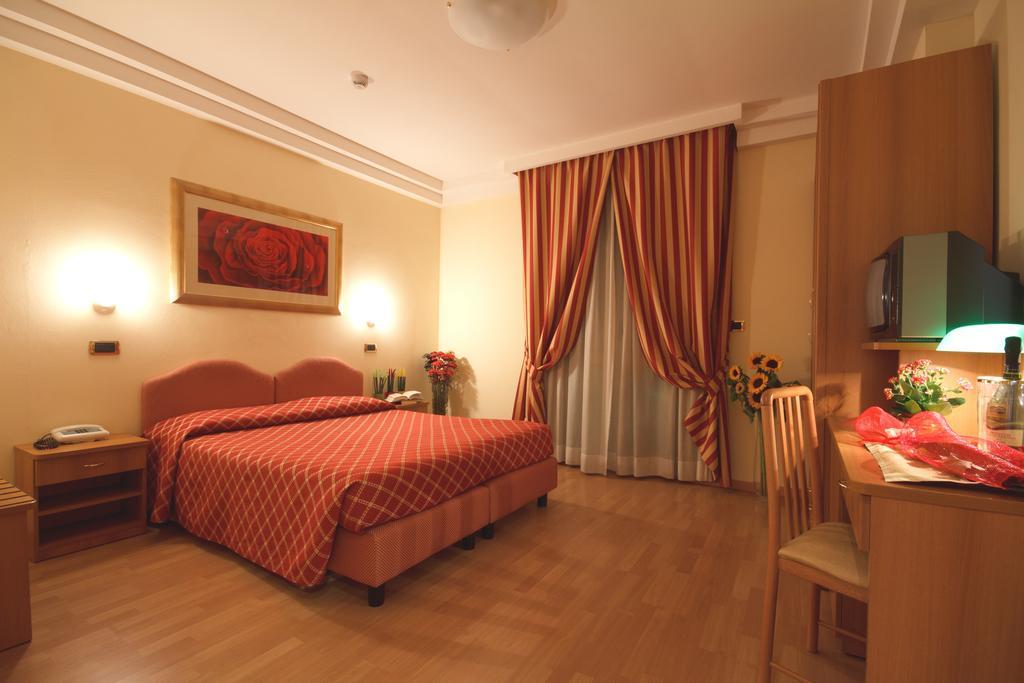 קיאנצ'נו טרמה Hotel Villa Luca מראה חיצוני תמונה
